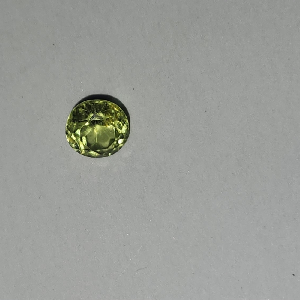 Peridot stone - Picture 8 of 11